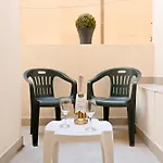 ゲストハウス Sharon Court 4*