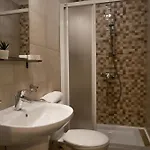 Sharon Court 4*