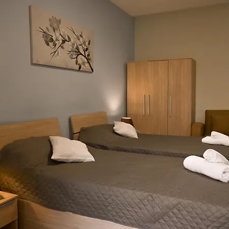 Sharon Court بيت ضيافة