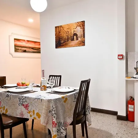 Penzion Sharon Court 3*