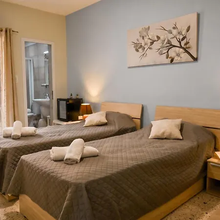 Sharon Court 3*