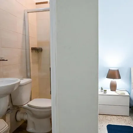 Sharon Court 3*
